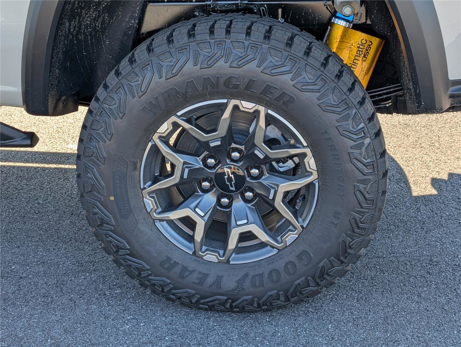 New 2026 Chevrolet Colorado ZR2 image 6