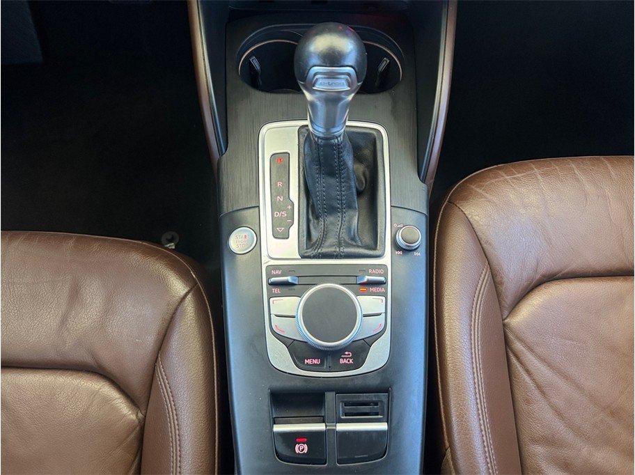 Used 2016 Audi A3 e-tron Premium Plus w/ Premium Plus Package FWD image 12