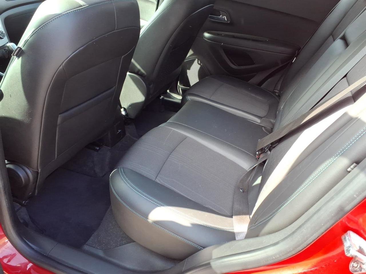 Used 2016 Chevrolet Trax LT w/ LT Convenience Package image 8