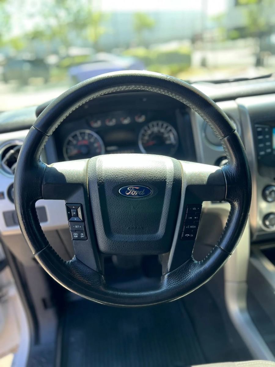 Used 2014 Ford F150 FX4 w/ Equipment Group 401A Mid AWD/4WD image 10