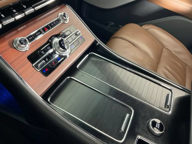 Used 2023 Lincoln Aviator Reserve w/ Equipment Group 201A AWD/4WD image 17