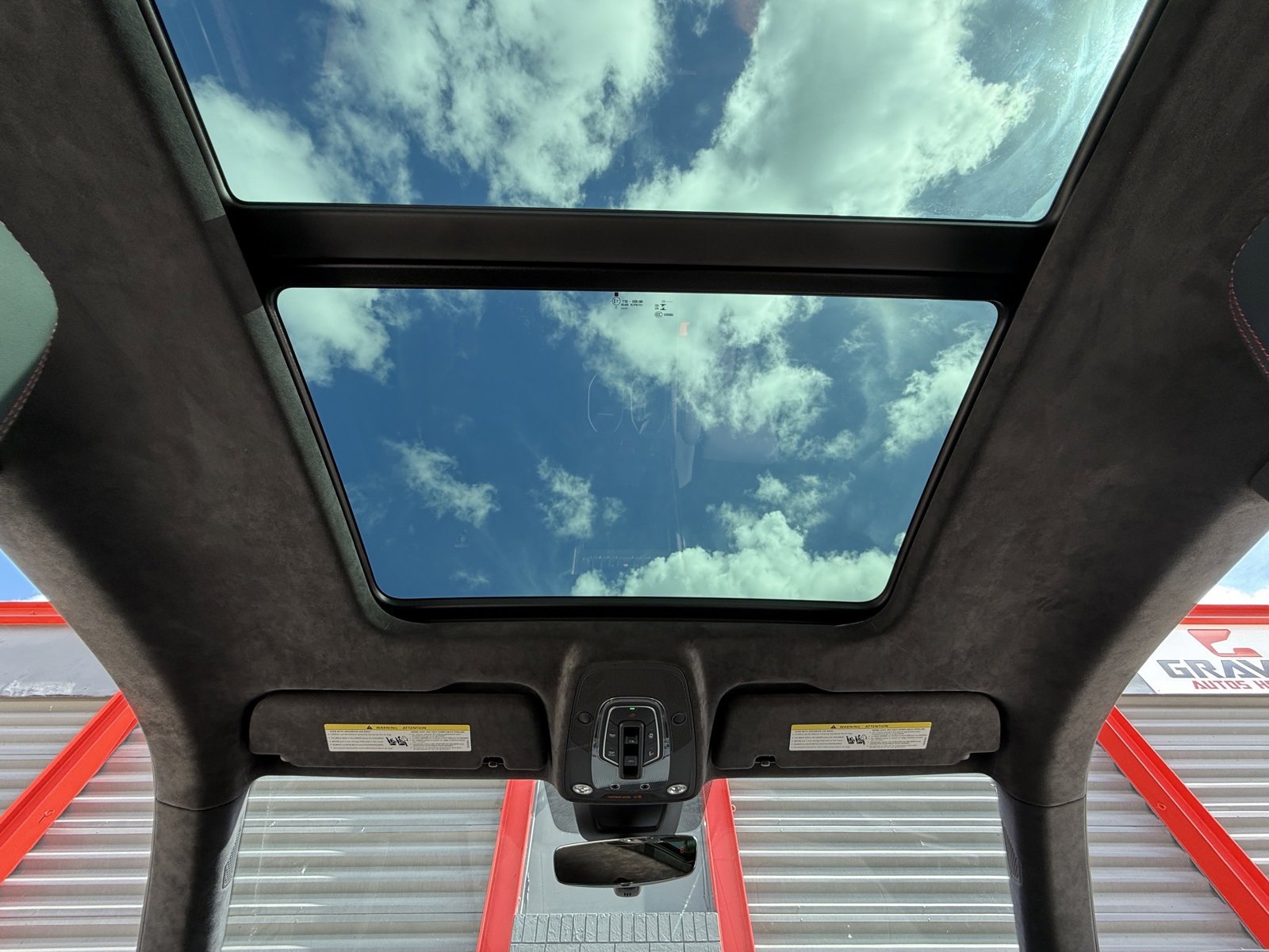 Used 2023 Lamborghini Urus S image 37