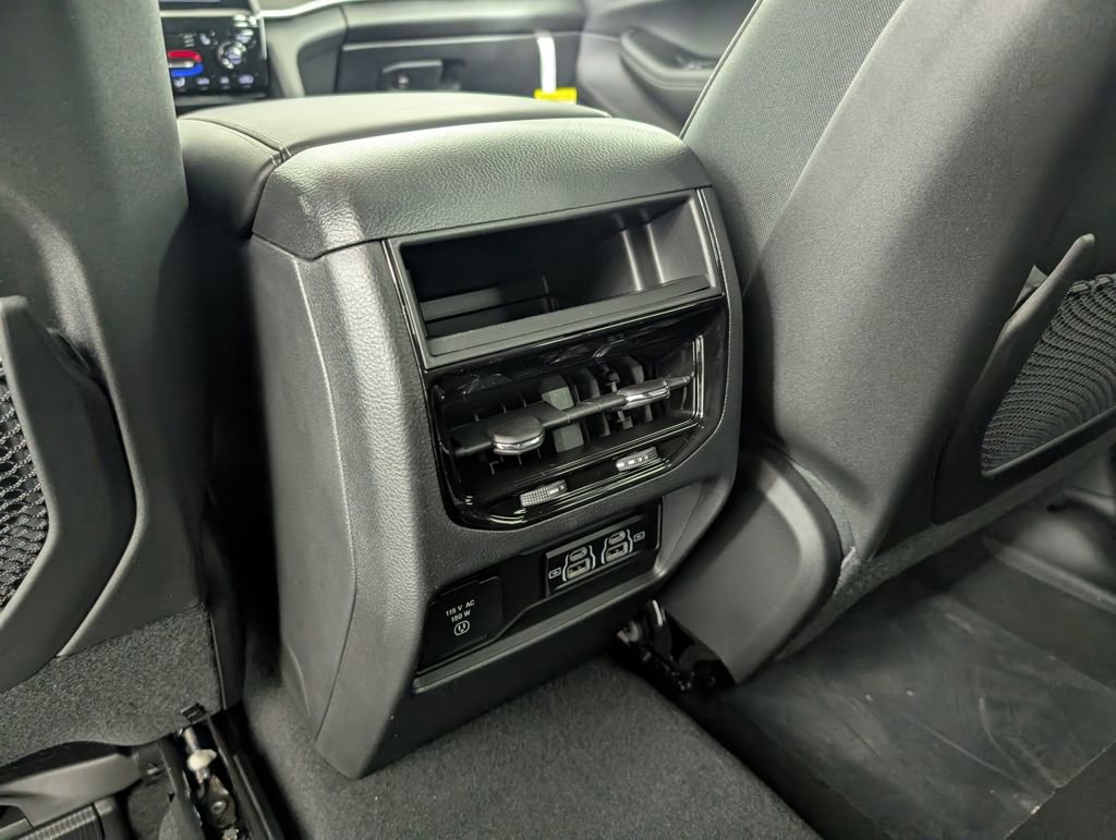 New 2025 Jeep Grand Cherokee Laredo image 35