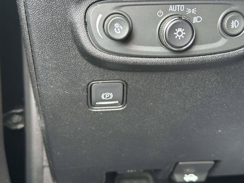 Used 2019 GMC Terrain SLT w/ Preferred Package AWD/4WD image 31