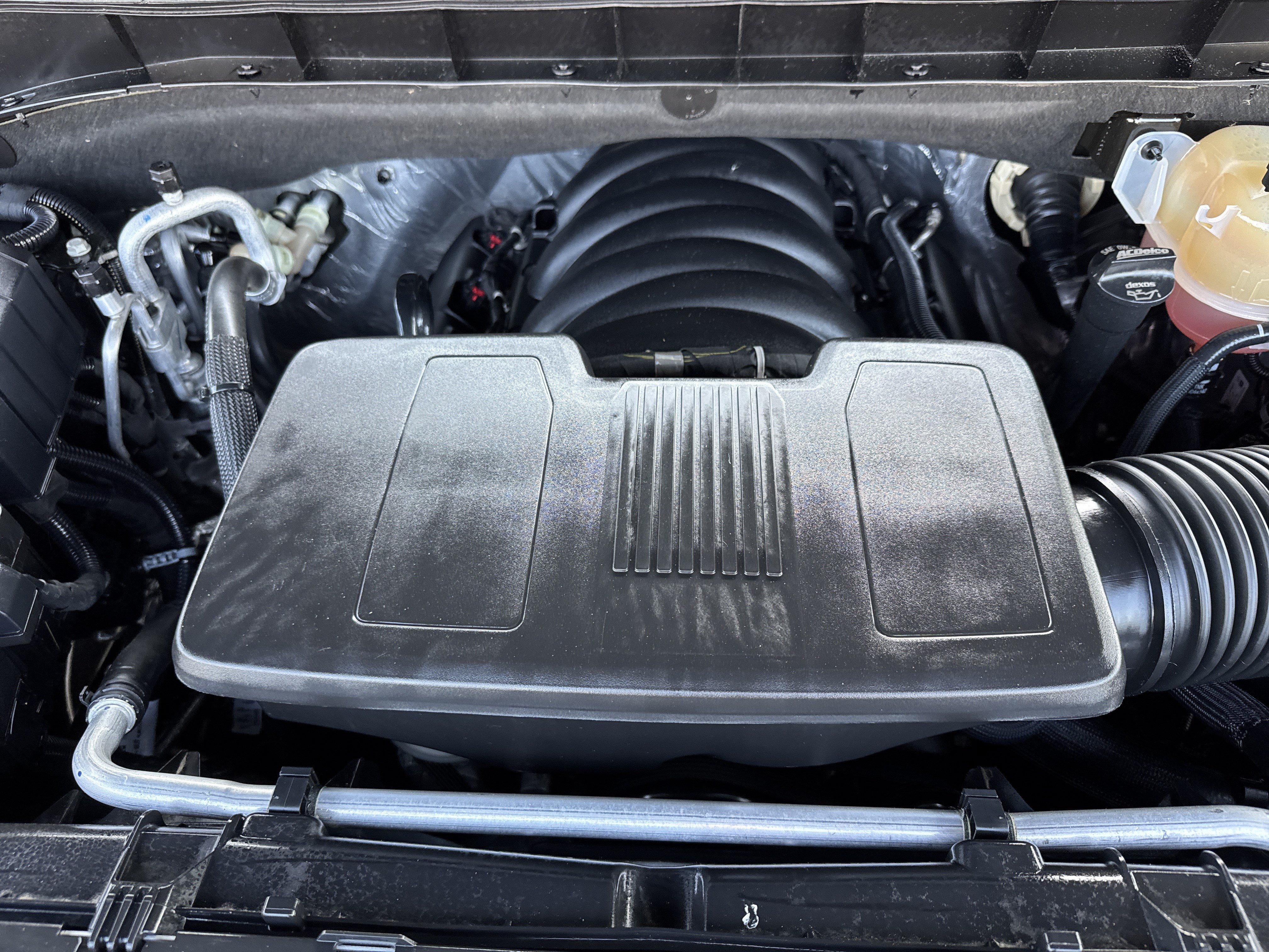 Used 2025 Chevrolet Tahoe High Country AWD/4WD image 34