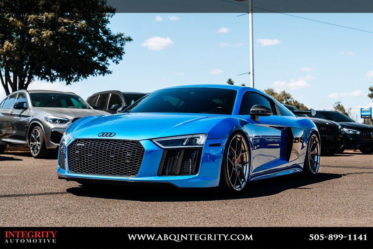 Used 2017 Audi R8 V10 w/ Carbon Exterior Package image 3