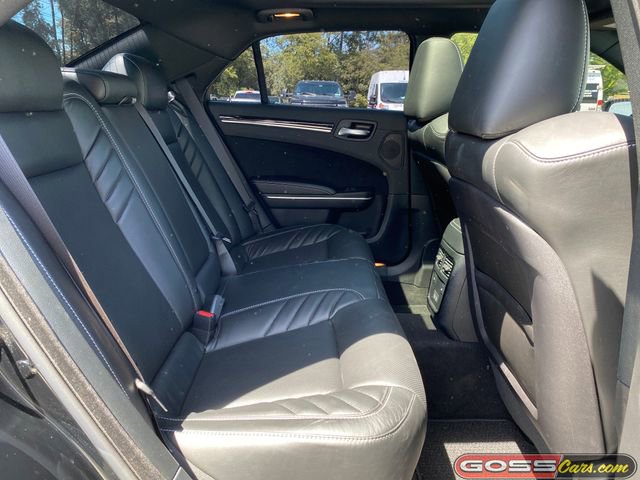 Certified 2023 Chrysler 300 C RWD image 8