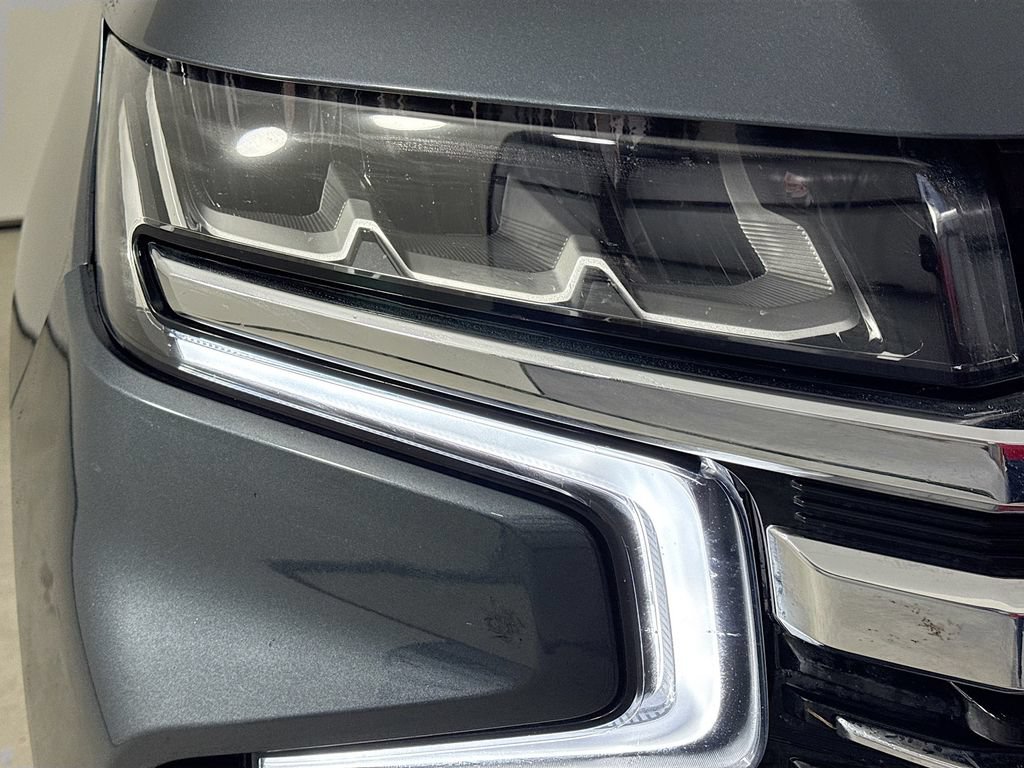 Used 2021 Chevrolet Tahoe LT w/ LT Signature Package RWD image 40