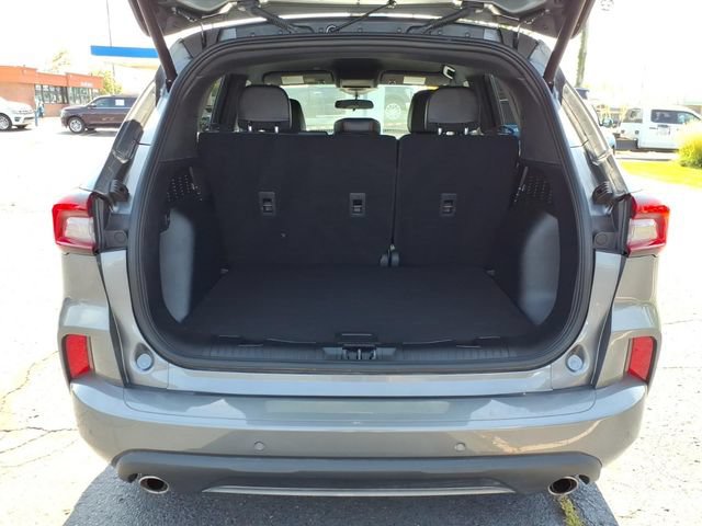Used 2024 Ford Escape ST-Line w/ Tech Pack #1 AWD/4WD image 8