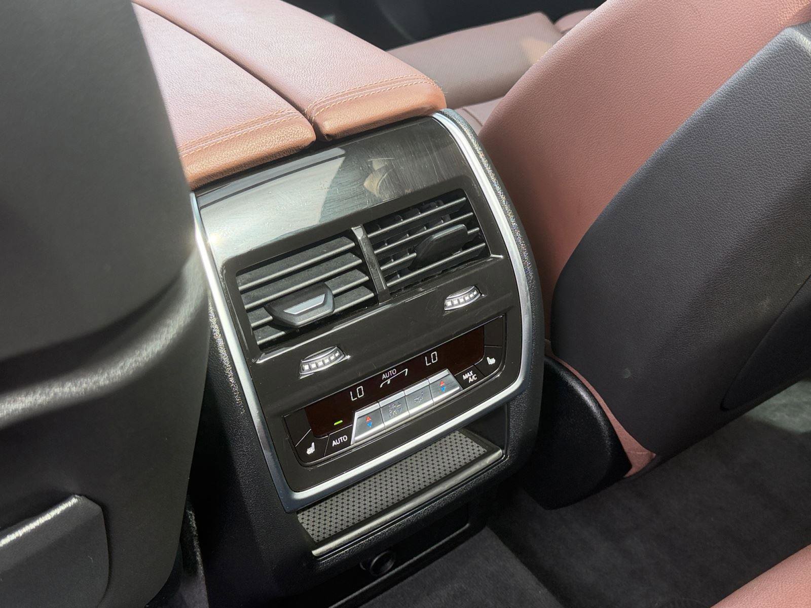 Used 2022 BMW X5 M50i w/ Premium Package AWD/4WD image 41