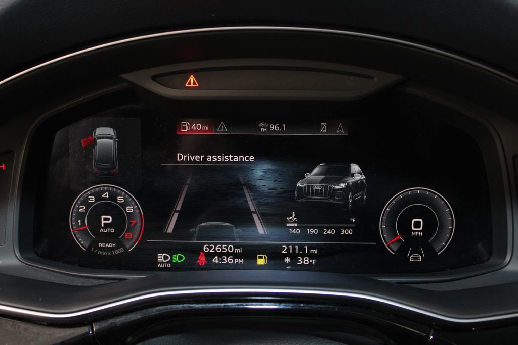 Used 2023 Audi Q7 3.0T Premium Plus image 36