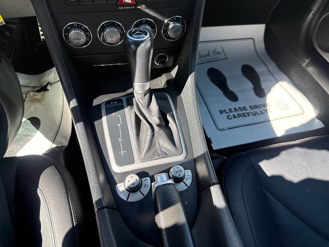 Used 2009 Mercedes-Benz SLK 300 image 17