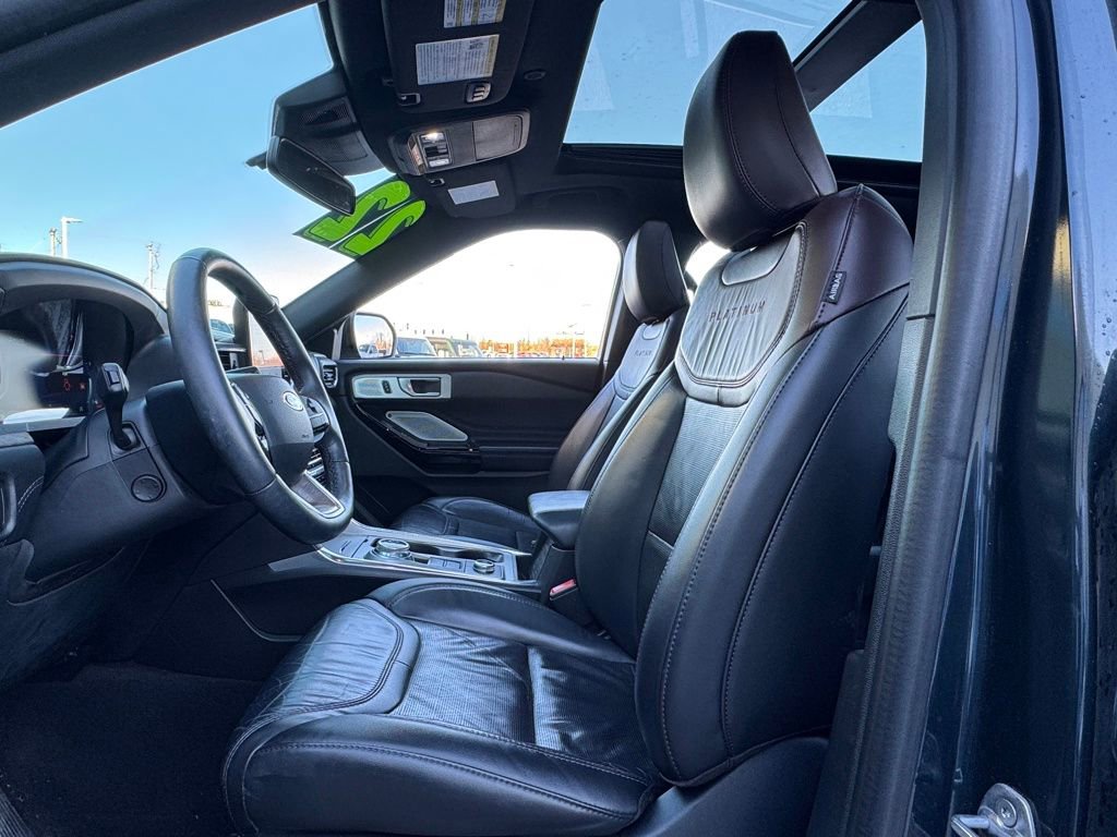 Used 2022 Ford Explorer Platinum w/ Equipment Group 601A image 19