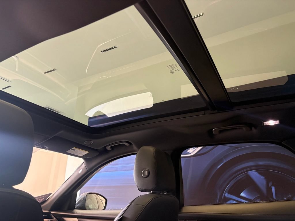 Used 2021 Jaguar F-PACE S AWD/4WD image 19