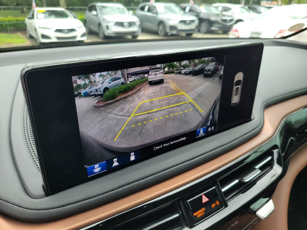 Used 2025 Acura MDX w/ Technology Package FWD image 31