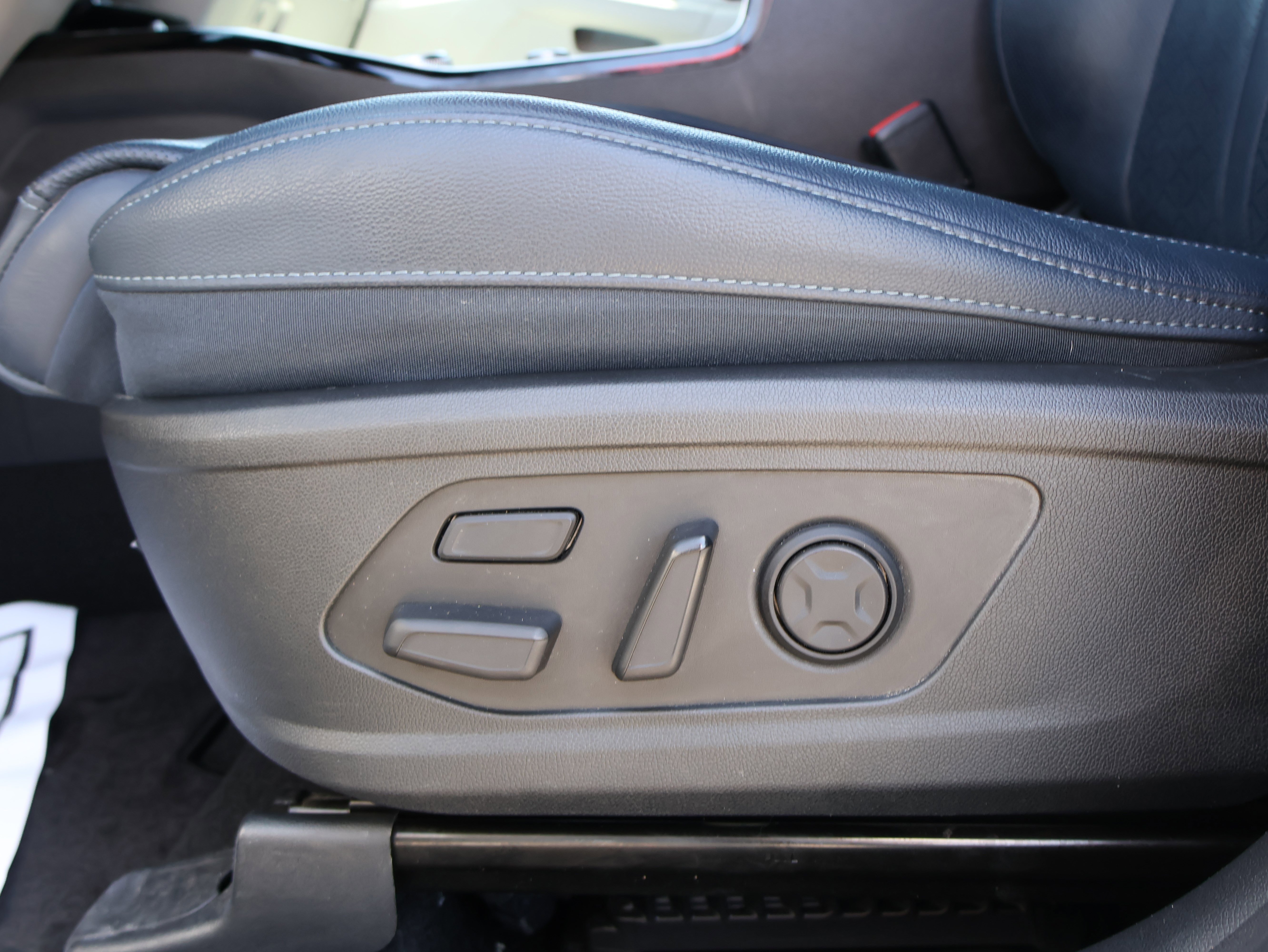 Used 2023 Kia Sorento SX Prestige AWD/4WD image 42