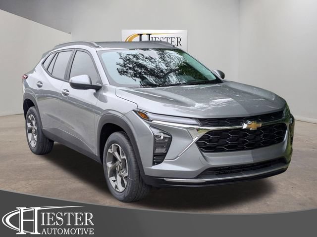 New 2026 Chevrolet Trax LT w/ Driver Confidence Package FWD image 1