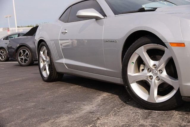Used 2015 Chevrolet Camaro LT w/ RS Package RWD image 3