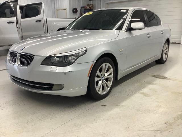 Used 2010 BMW 535i xDrive Sedan AWD/4WD image 3