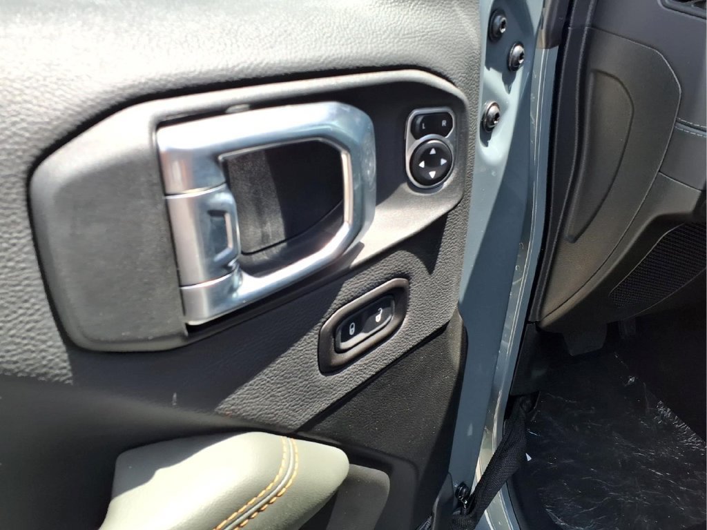 New 2026 Jeep Gladiator Mojave AWD/4WD image 10