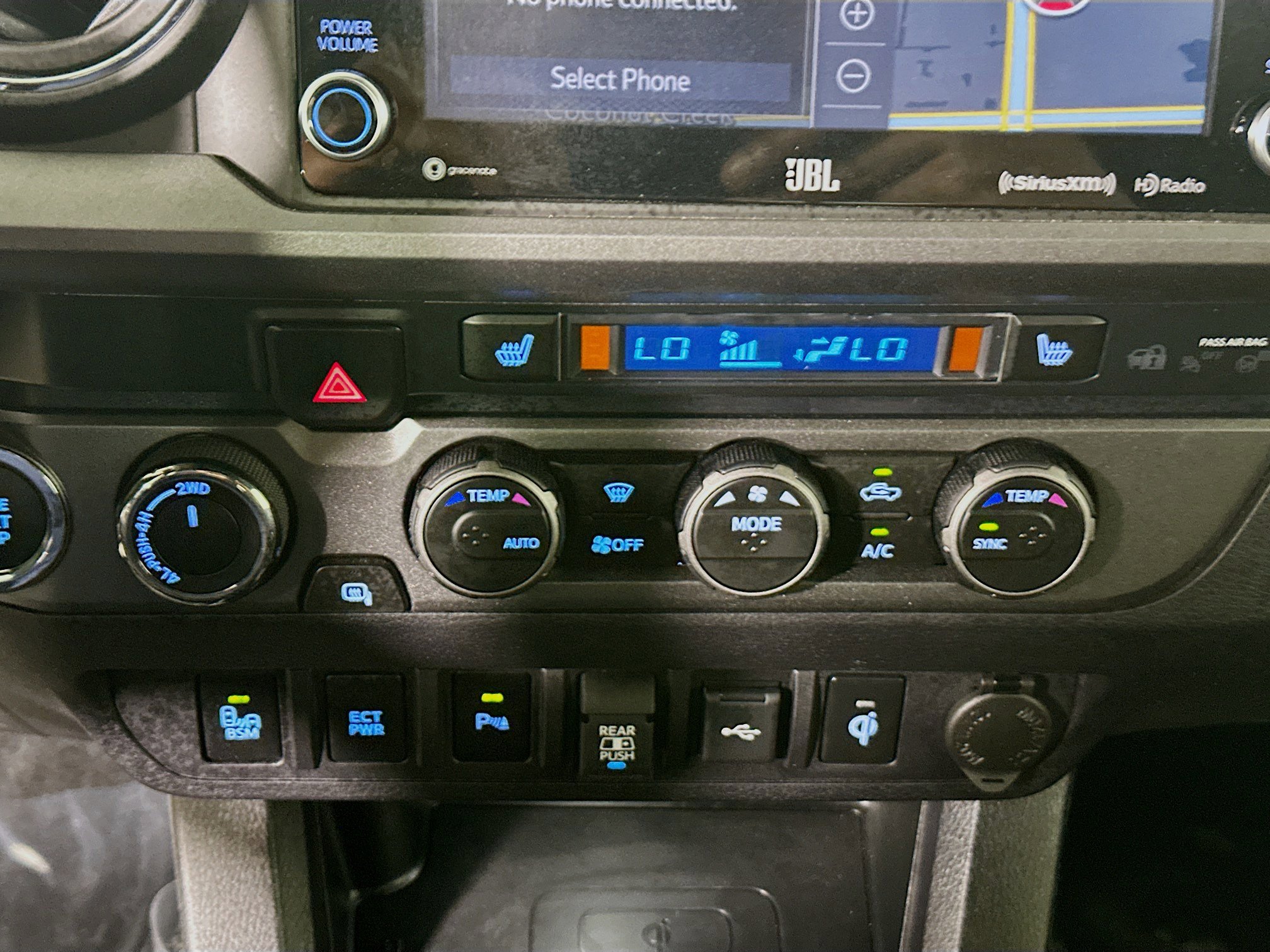 Used 2022 Toyota Tacoma TRD Sport w/ TRD Premium Sport Package AWD/4WD image 23