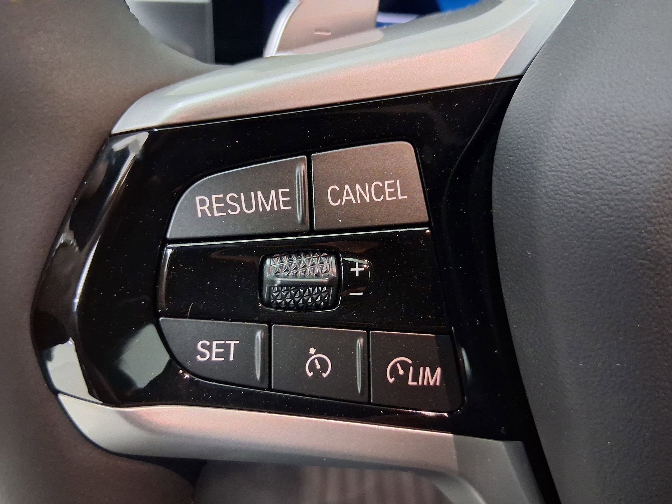 New 2026 BMW 330i Sedan w/ Convenience Package image 17