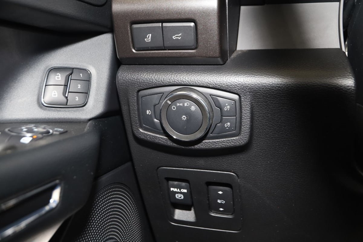 Used 2021 Ford Expedition Max Limited AWD/4WD image 35