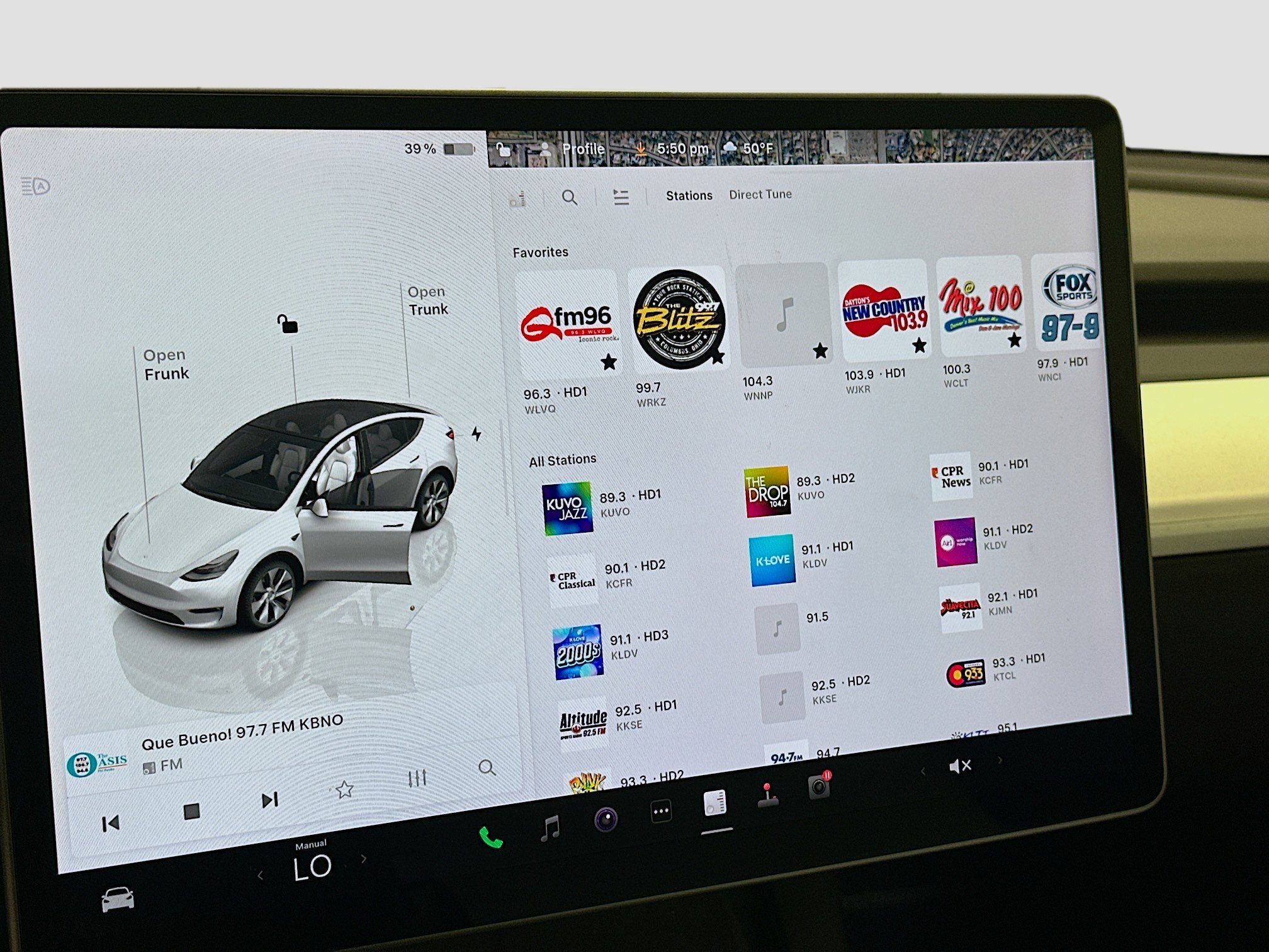 Used 2022 Tesla Model Y Long Range image 21