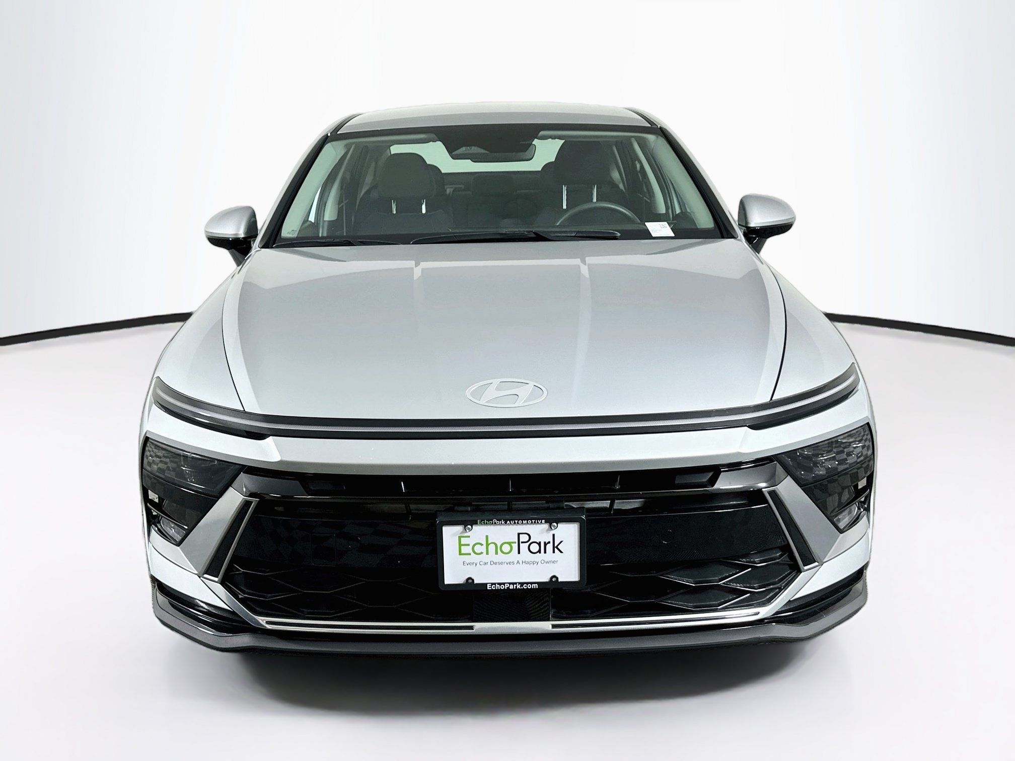 Used 2025 Hyundai Sonata SEL FWD image 2