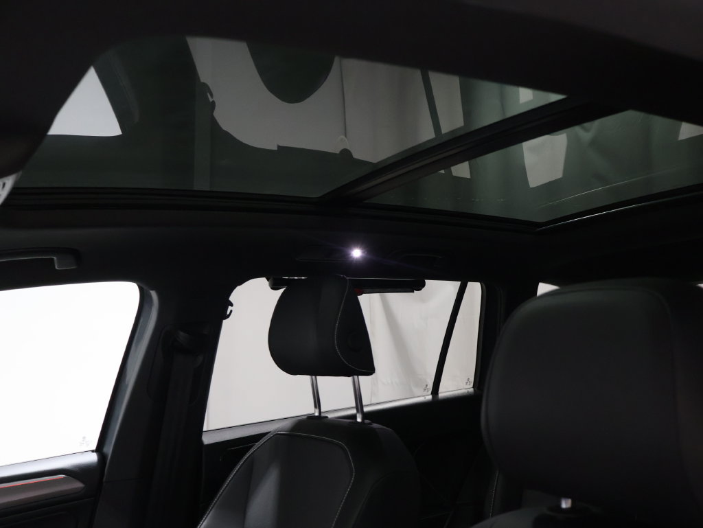 Used 2022 Volkswagen Tiguan SE R-Line AWD/4WD image 10