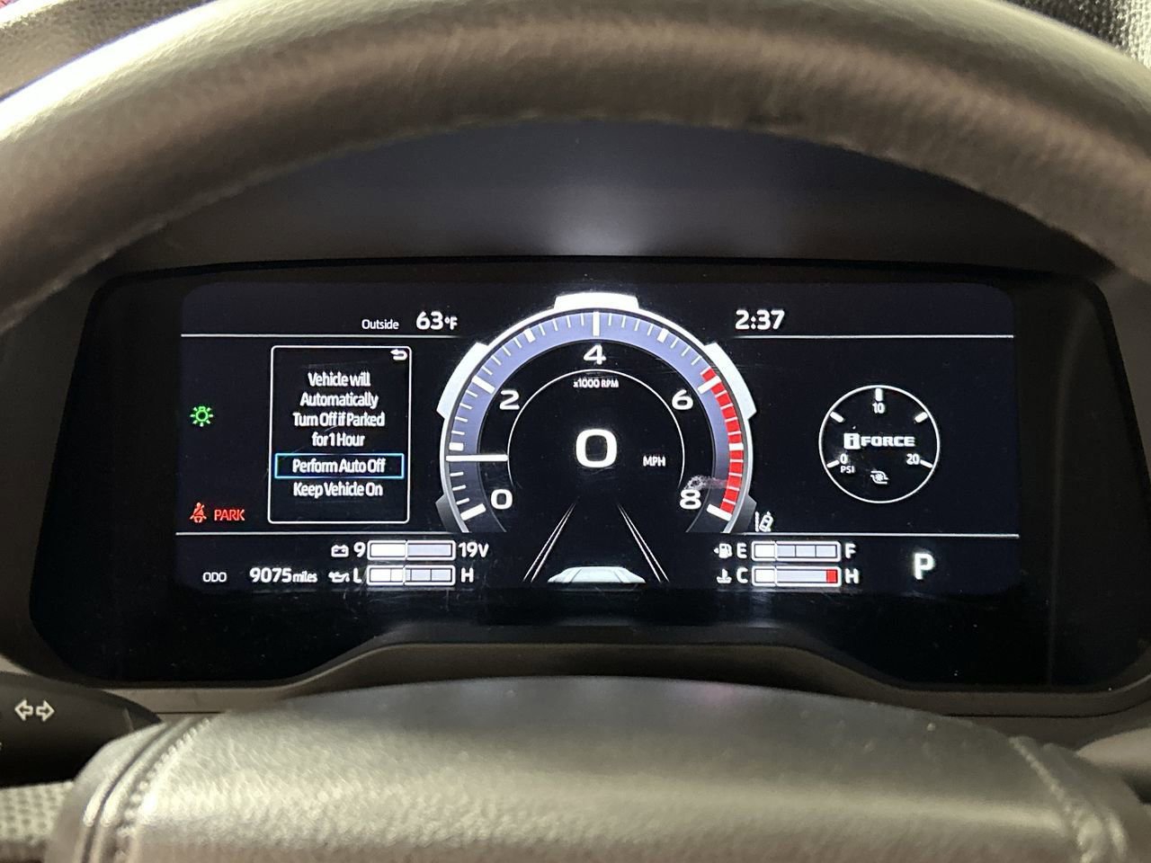 Used 2025 Toyota Tundra Limited w/ TRD Off-Road Package AWD/4WD image 15