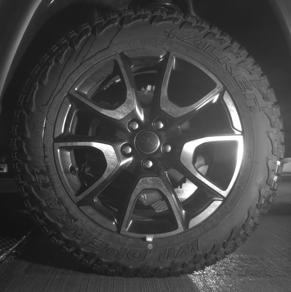 Used 2025 Jeep Compass Trailhawk image 14