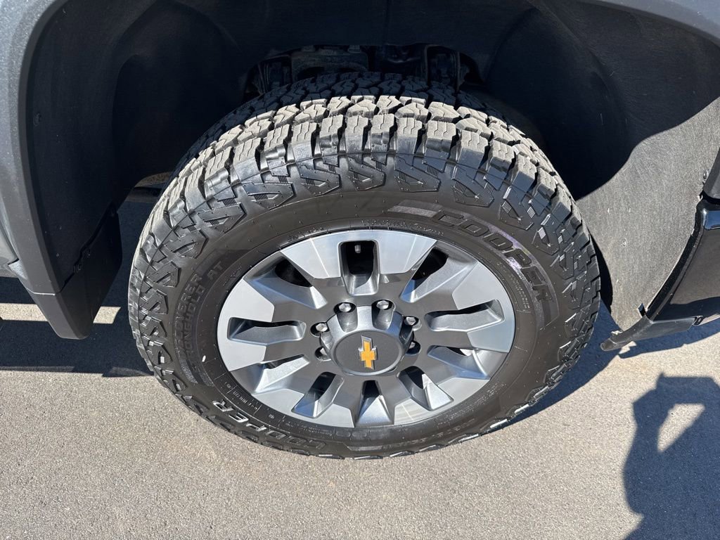 Used 2024 Chevrolet Silverado 2500 Custom w/ Custom Convenience Package image 13