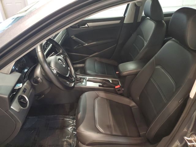 Used 2020 Volkswagen Passat 2.0T SE image 10