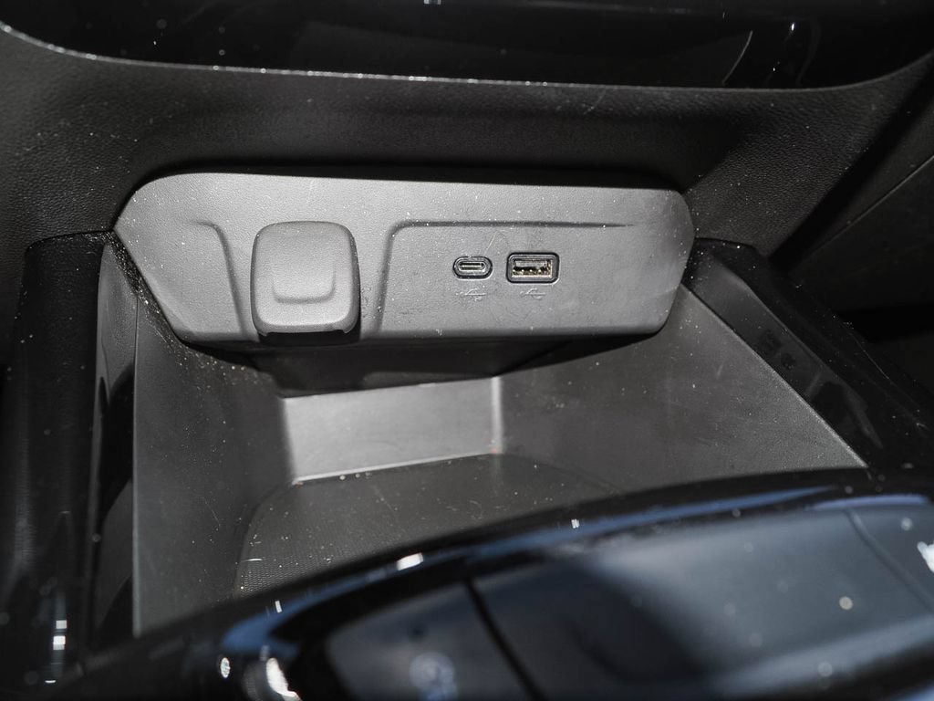 Certified 2024 Chevrolet Trax RS FWD image 14