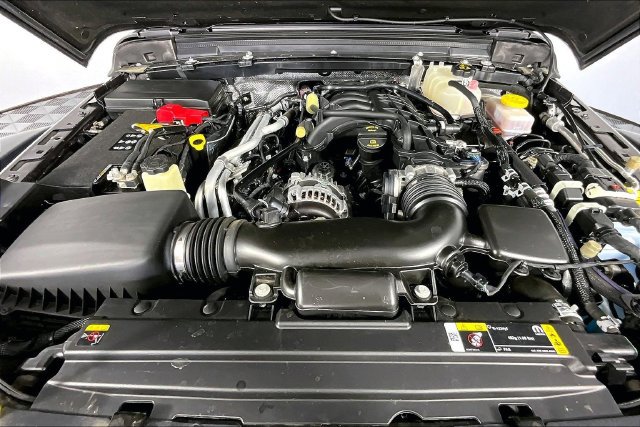 Used 2024 Jeep Wrangler Unlimited Sport AWD/4WD image 10