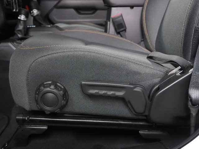 Used 2025 Jeep Wrangler Sahara 4xe w/ Safety Group AWD/4WD image 61