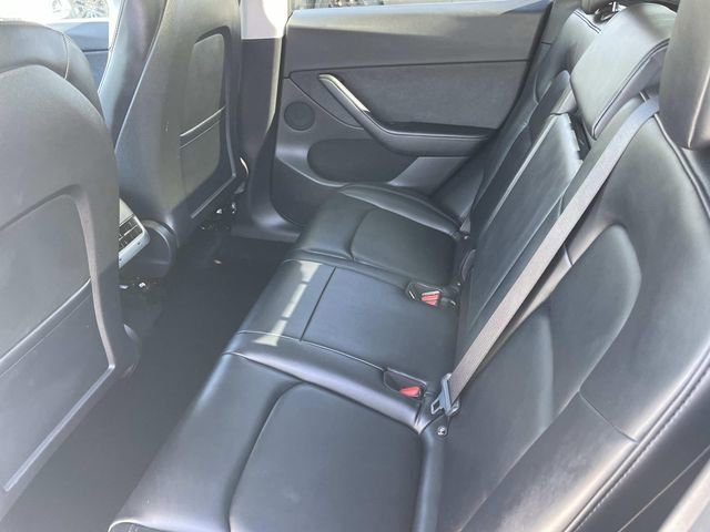 Used 2021 Tesla Model Y Long Range image 33