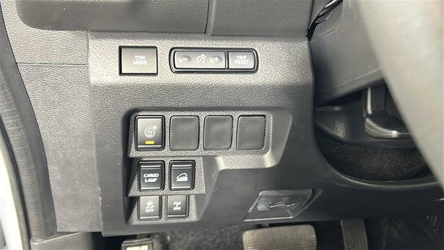 Used 2025 Nissan Frontier PRO-4X AWD/4WD image 20