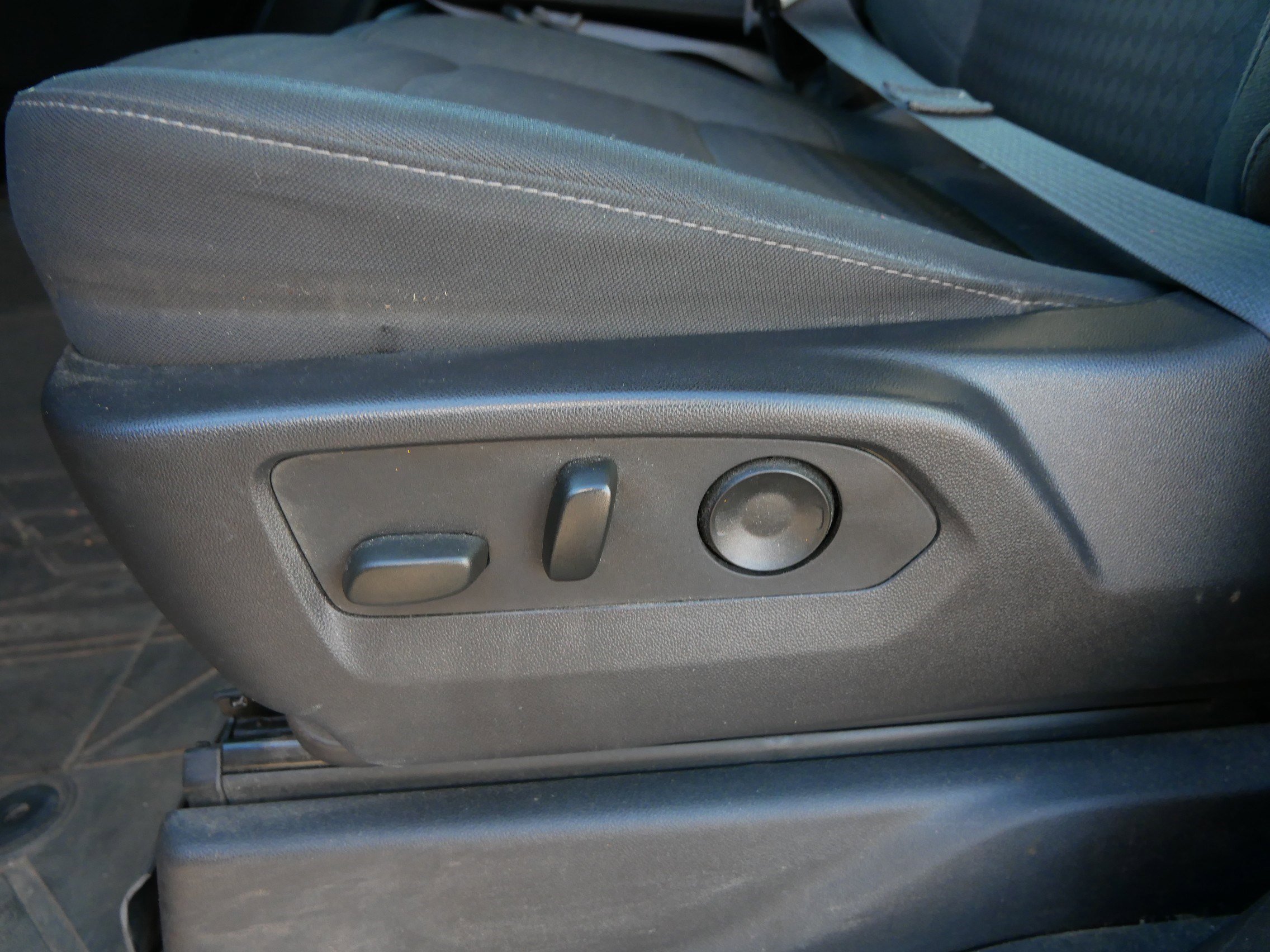 Used 2024 Chevrolet Silverado 1500 LT w/ Protection Package image 22