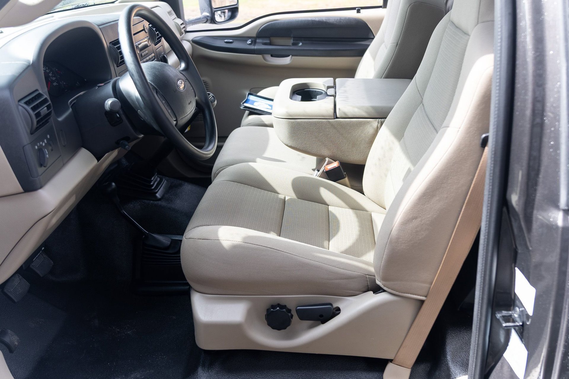 Used 2007 Ford F350 XL image 22