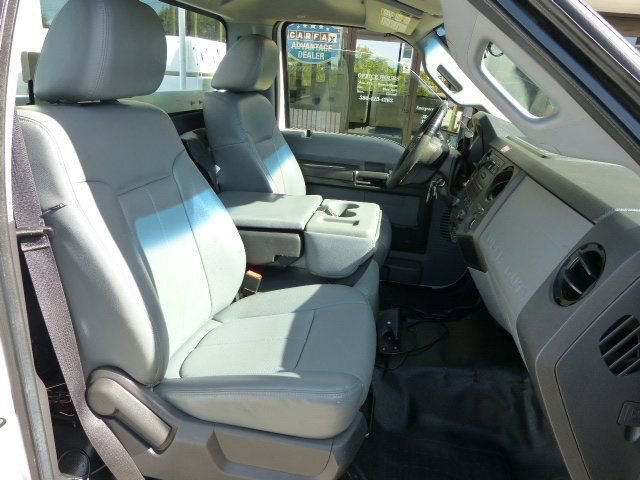 Used 2016 Ford F550 4x4 Regular Cab Super Duty image 36