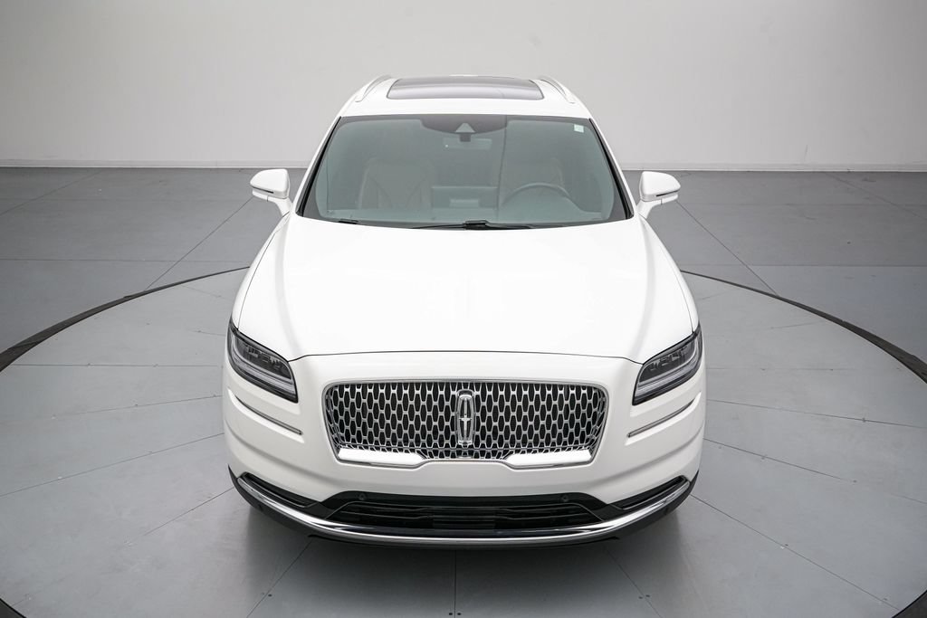 Used 2023 Lincoln Nautilus Reserve w/ Equipment Group 201A FWD image 9