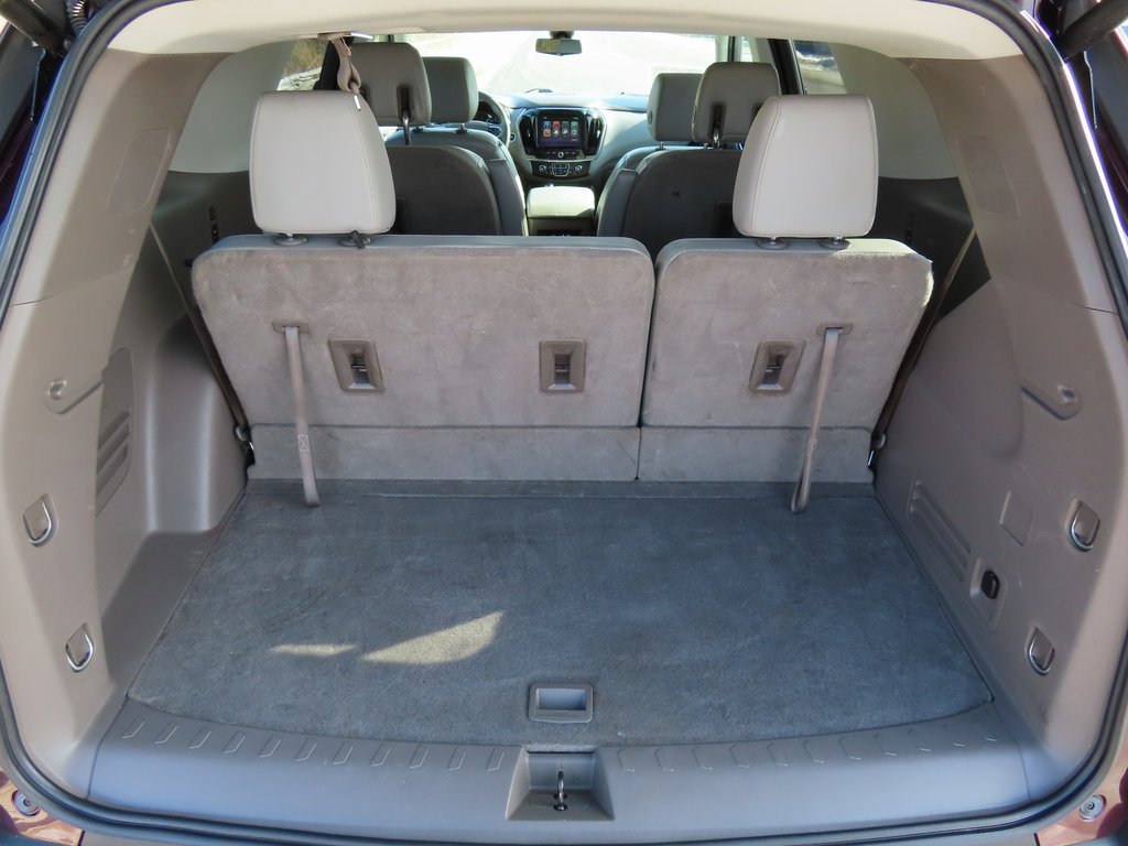 Used 2018 Chevrolet Traverse LT image 17
