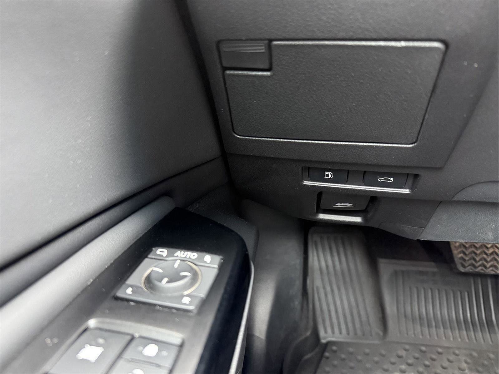 Used 2023 Lexus ES 350 ES 350 w/ Premium Package image 18