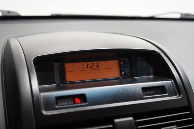 Used 2009 Mitsubishi Galant ES image 24