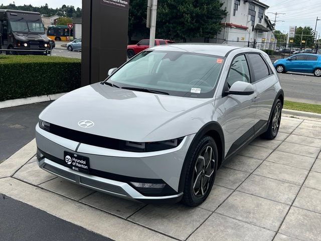 Certified 2024 Hyundai Ioniq 5 SE AWD/4WD image 3