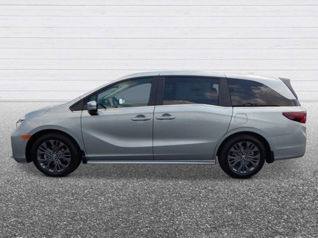 New 2026 Honda Odyssey Touring image 2