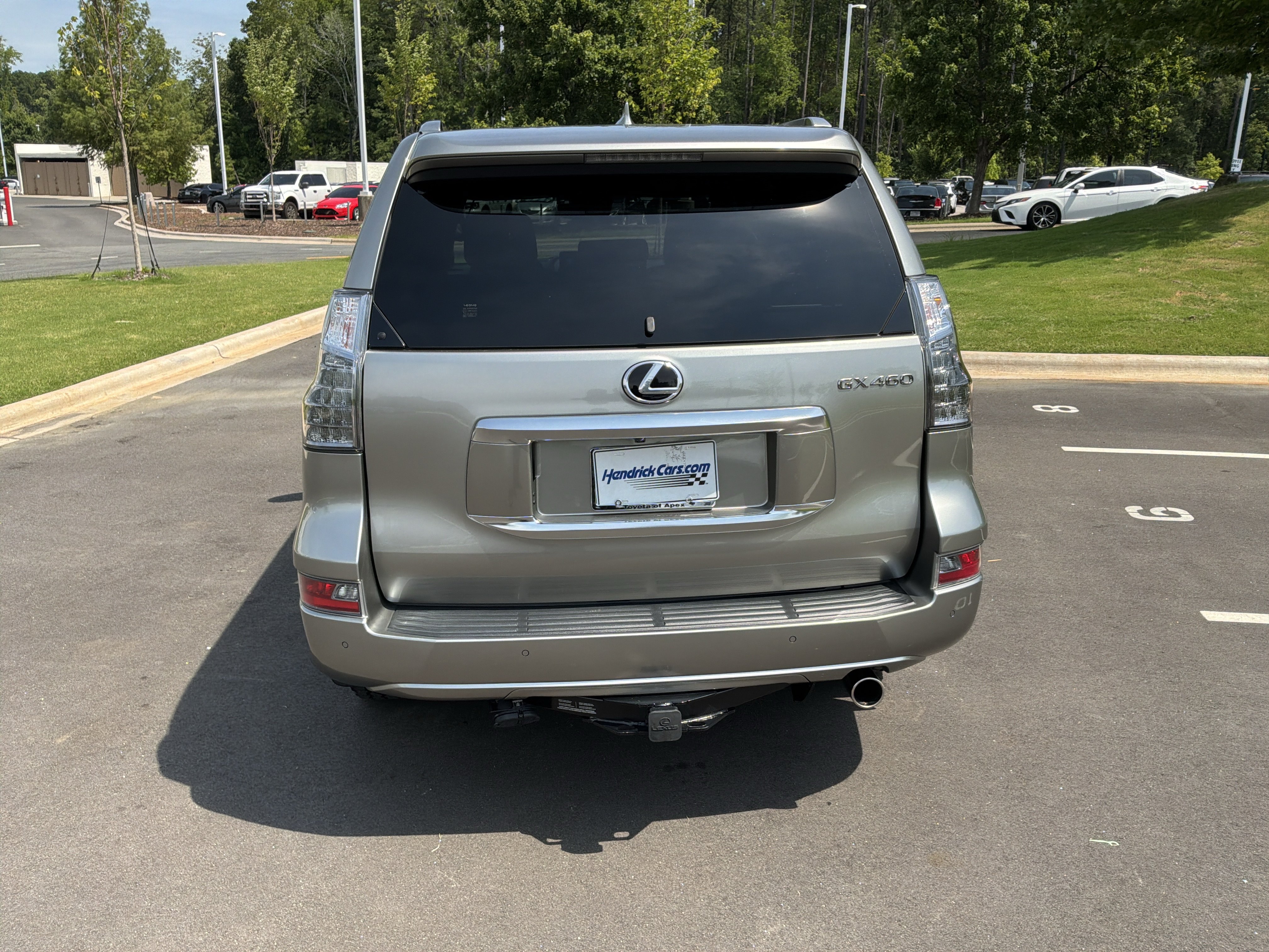 Used 2022 Lexus GX 460 Premium w/ Premium Package AWD/4WD image 9