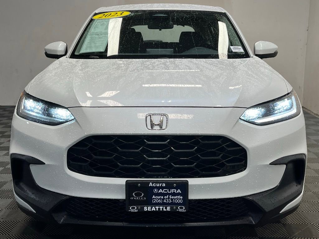 Used 2023 Honda HR-V LX image 2